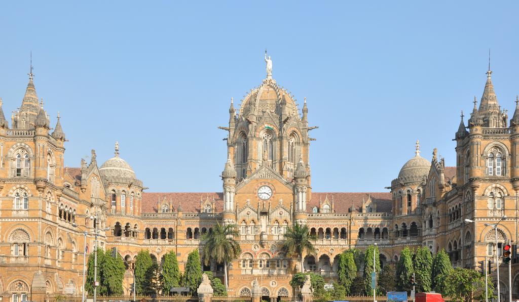 Premier Inn Mumbai Exterior photo